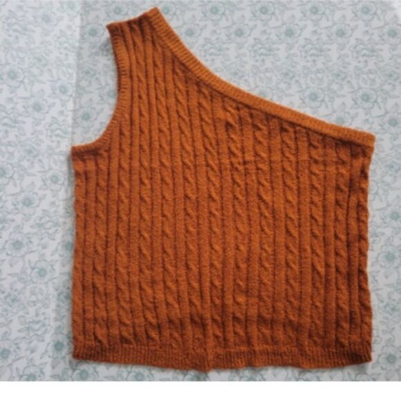 NWT Anthropologie Ribbed Knit Skirt Set
Anthropologie - Picture 8 of 9